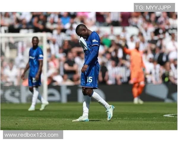 英超球员因涉嫌违反禁赛规定被停赛，联赛前景蒙上阴影